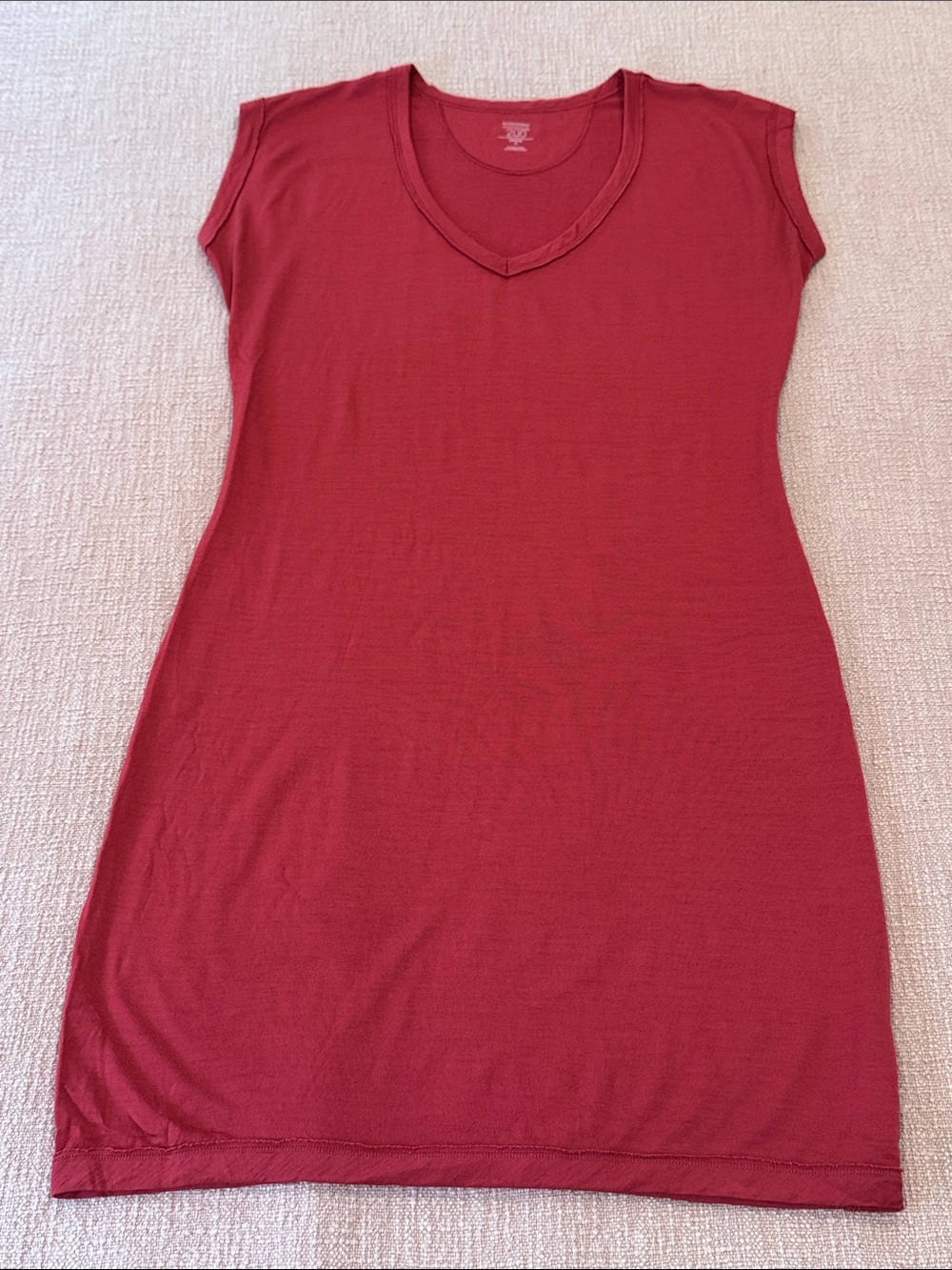 100% merino Red V‑Neck Midi Dress